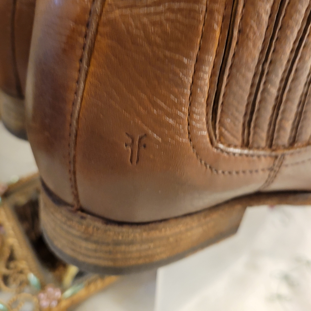 FRYE brown leather Chelsea boots. 9.5 see description and pics. 👀 Great deal! - Picture 11 of 13